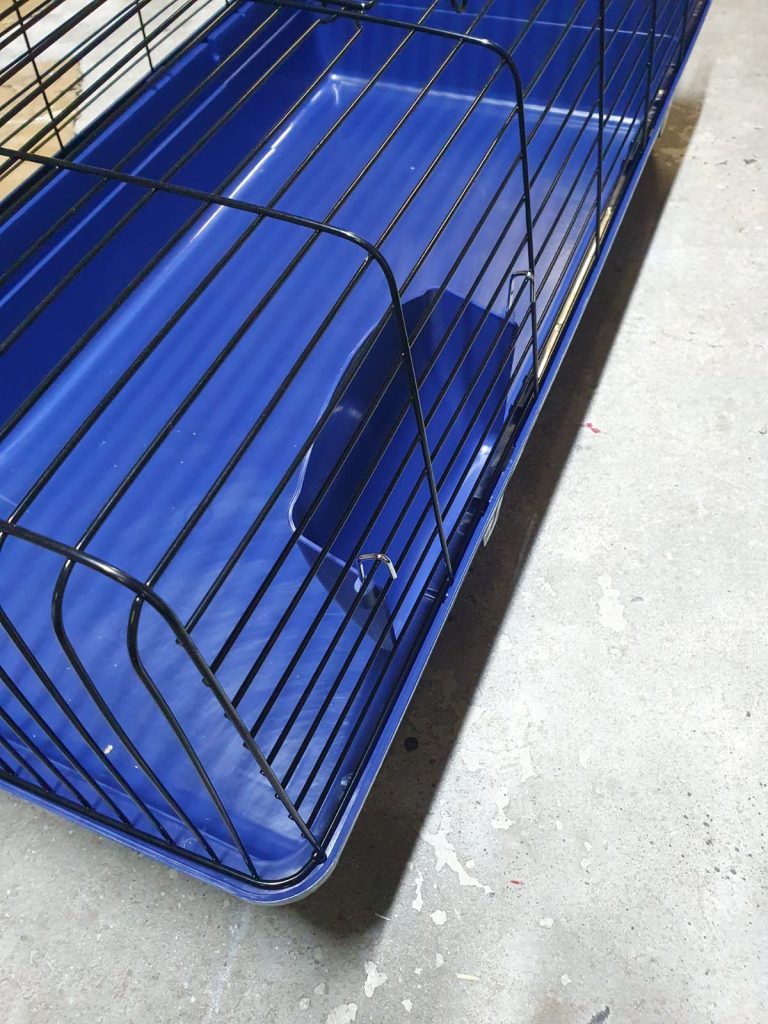 Medium Rabbit Cage with Feeder (84.5 x 49 x 37cm) – Shop Playpens